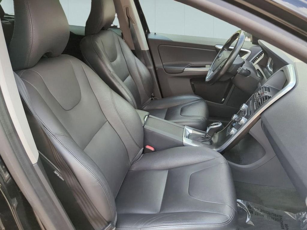 2016 Volvo XC60 T5 Premier