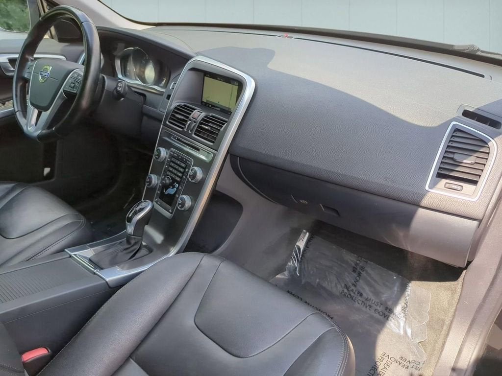 2016 Volvo XC60 T5 Premier
