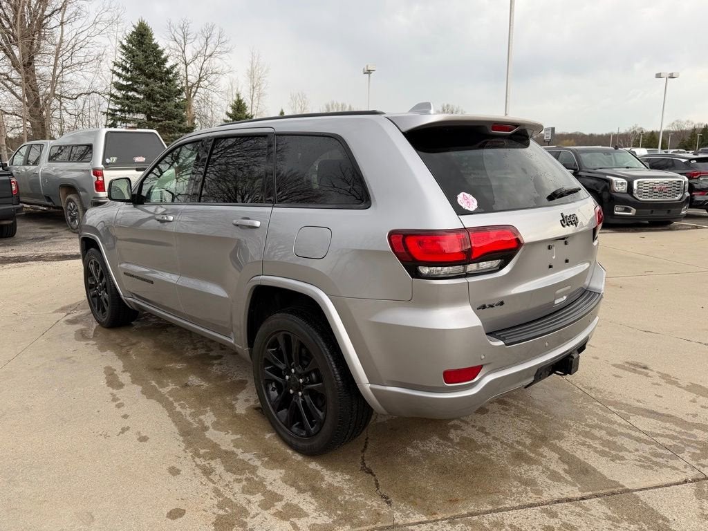 2021 Jeep Grand Cherokee Laredo X 4x4