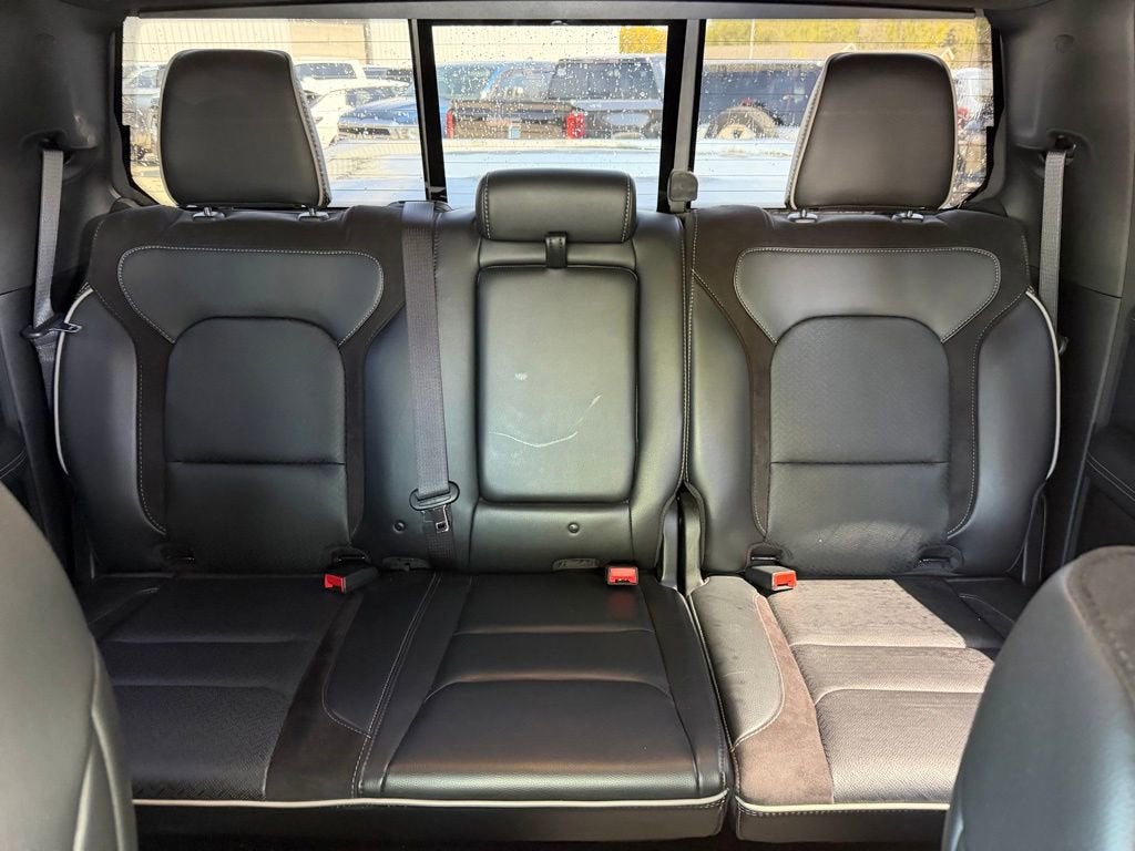 2022 RAM 1500 Laramie Crew Cab 4x2 5'7" Box