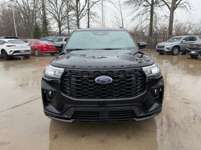 2025 Ford Explorer ST-Line