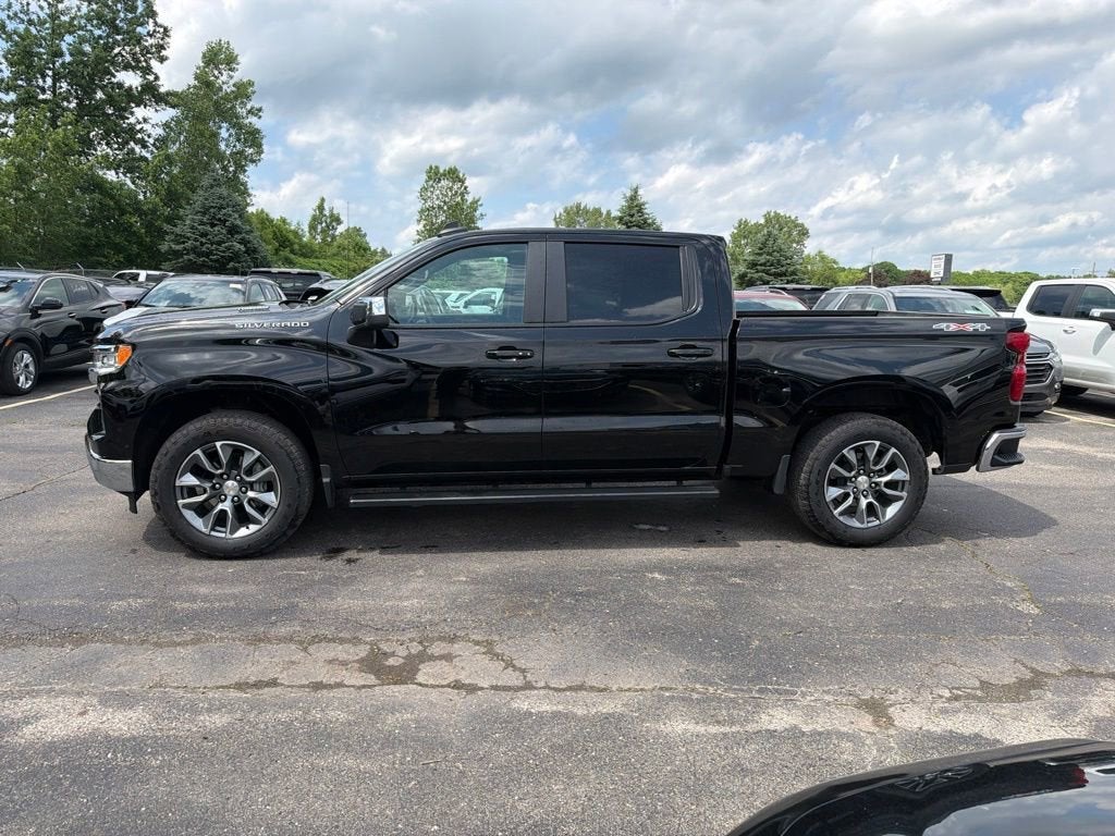 2025 Chevrolet Silverado 1500 LT (2FL)