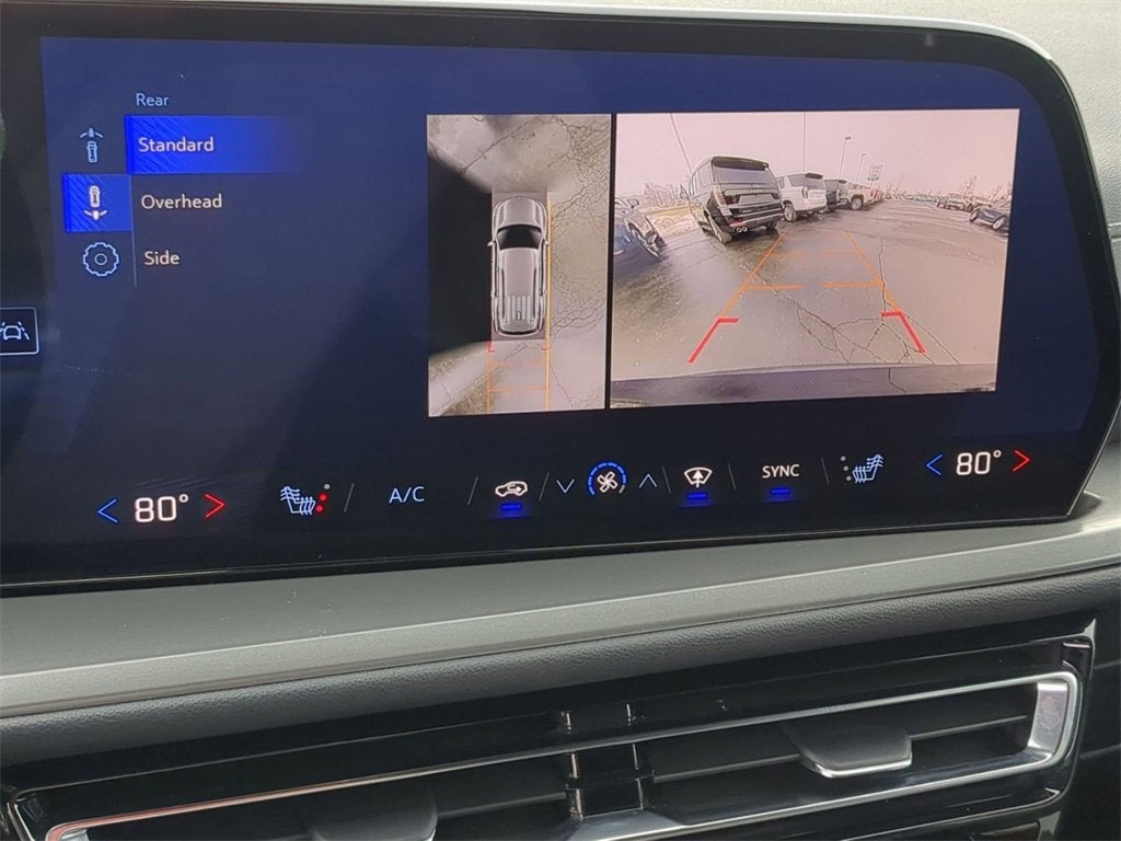 2024 Chevrolet Traverse LS