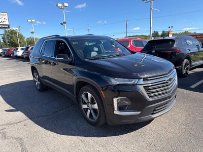 2023 Chevrolet Traverse LT Leather