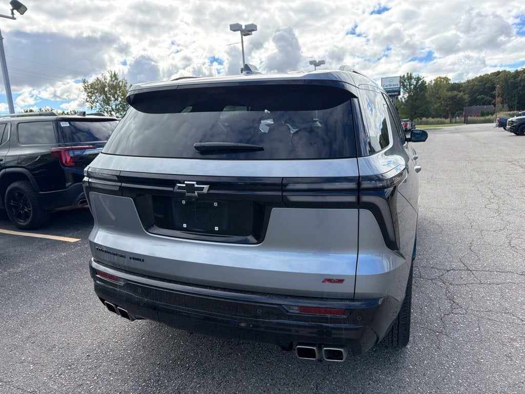 2024 Chevrolet Traverse RS