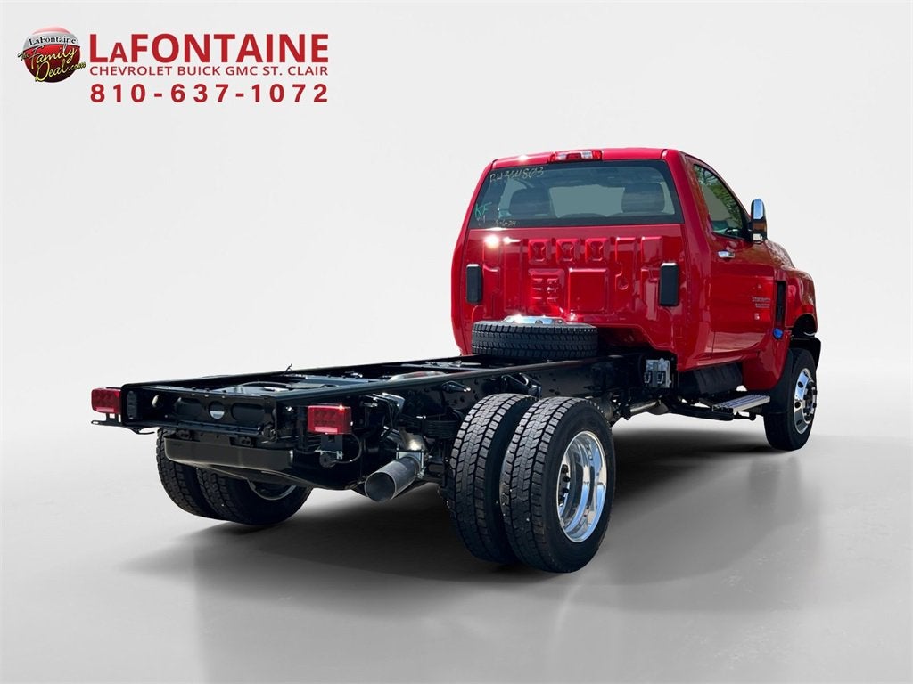 2024 Chevrolet Silverado 5500 HD LT