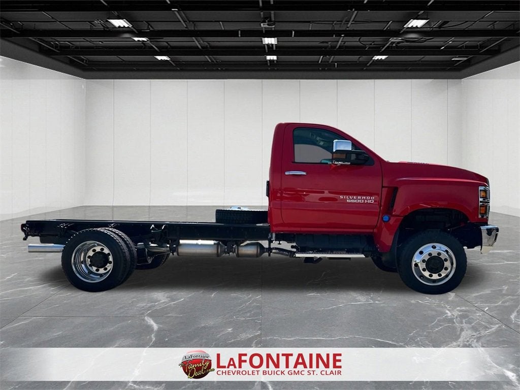 2024 Chevrolet Silverado 5500 HD LT