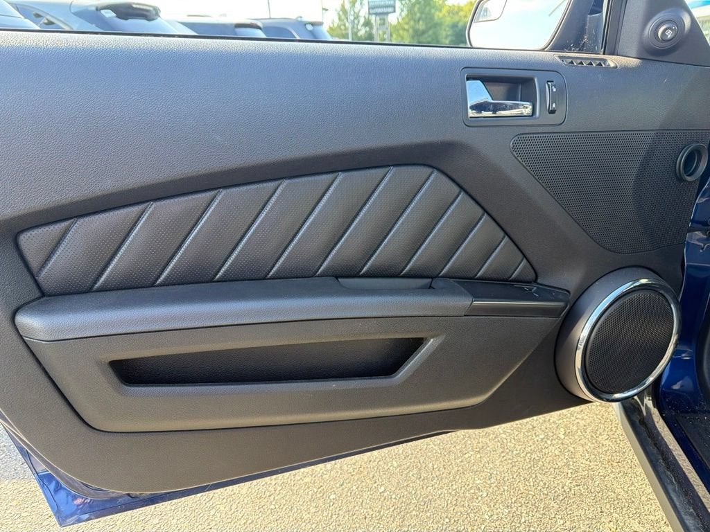 2012 Ford Mustang V6 Premium