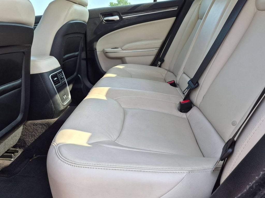 2016 Chrysler 300 Anniversary Edition