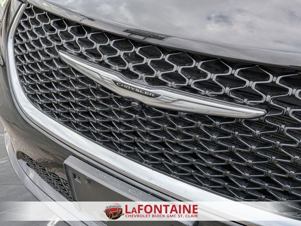 2022 Chrysler Pacifica Hybrid Touring L