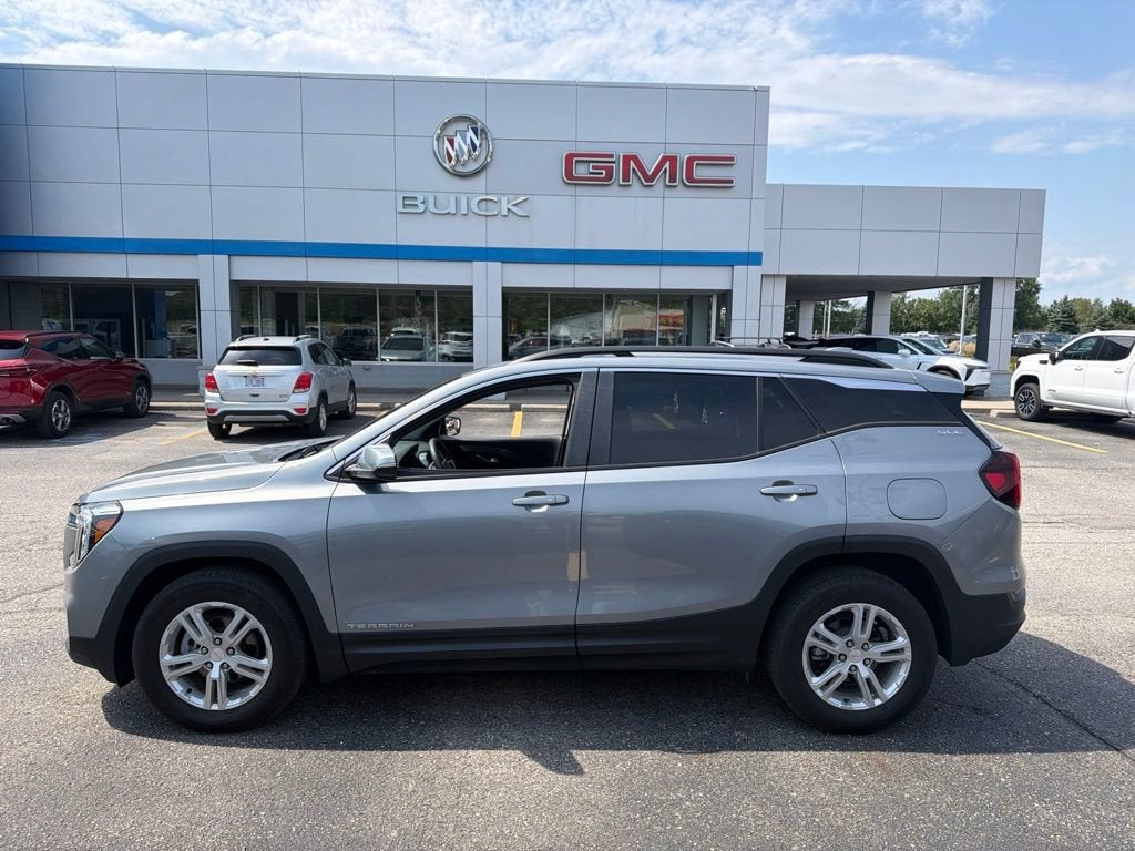 2023 GMC Terrain SLE