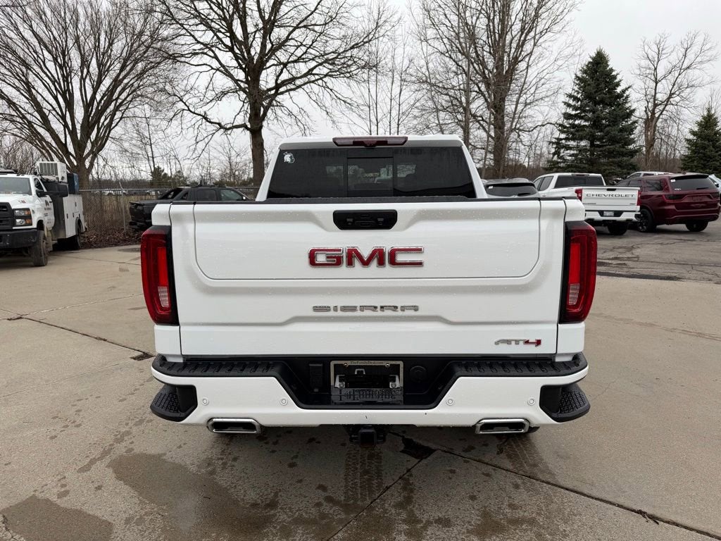 2023 GMC Sierra 1500 AT4