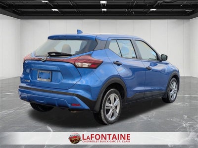 2023 Nissan Kicks S Xtronic CVT