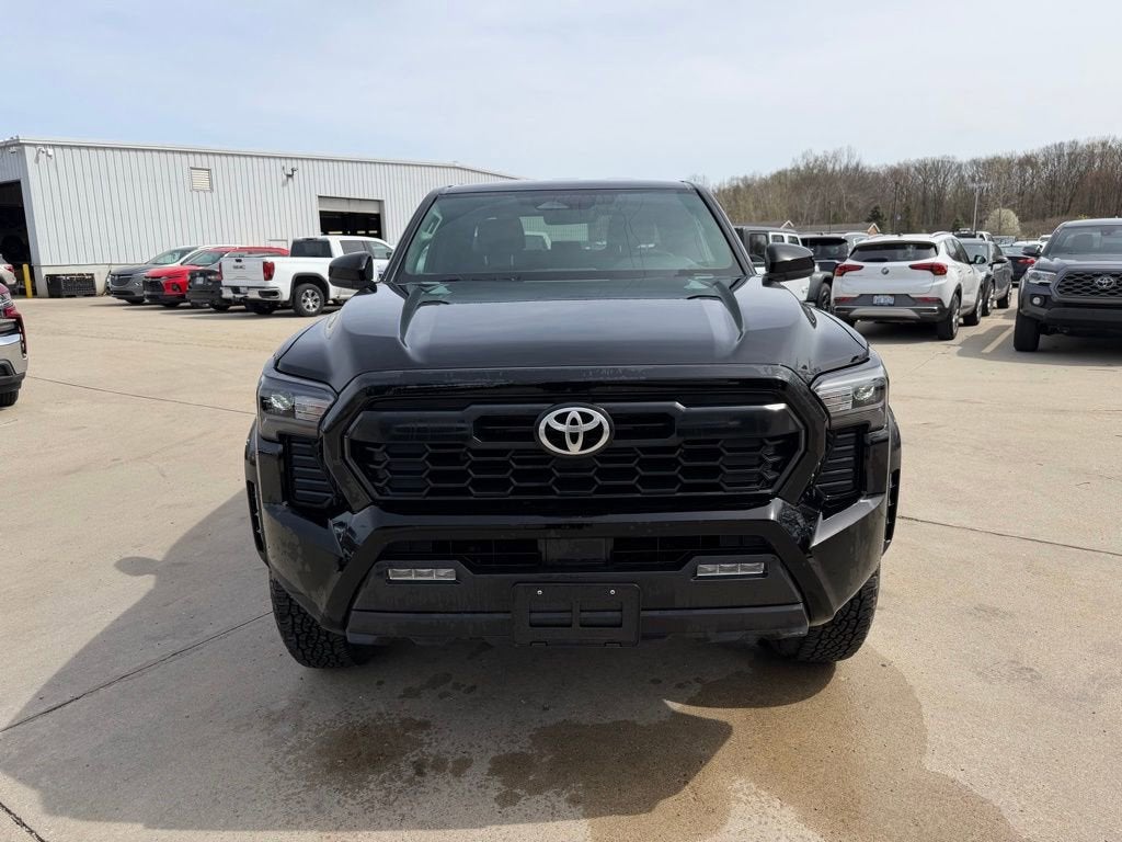 2025 Toyota Tacoma 4WD SR