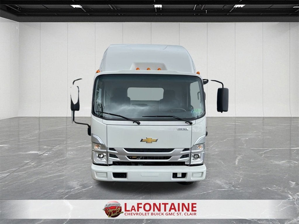 2024 Chevrolet Low Cab Forward 5500 XD Base