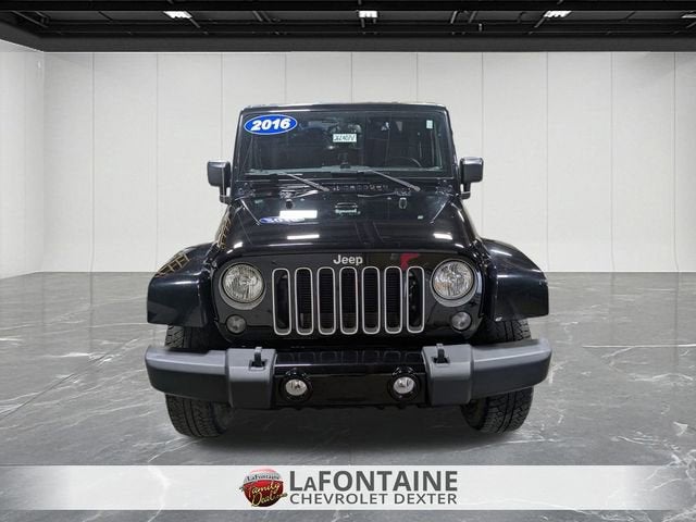 2016 Jeep Wrangler Sahara