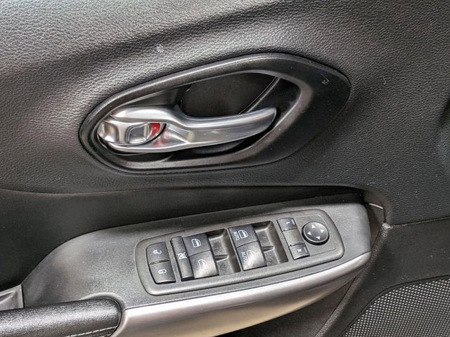 2021 Jeep Cherokee Latitude Lux FWD