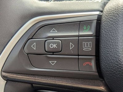 2023 Jeep Grand Cherokee Laredo 4x4