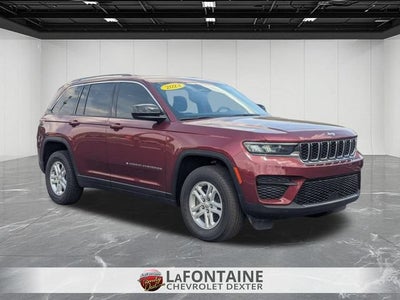 2023 Jeep Grand Cherokee Laredo 4x4