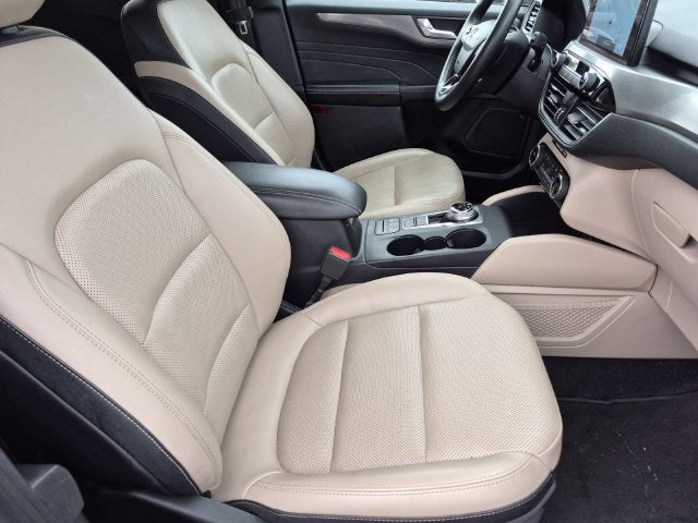 2021 Ford Escape Titanium Hybrid