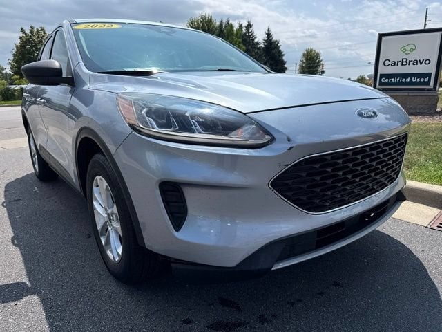 Used 2022 Ford Escape SE with VIN 1FMCU9G68NUA65299 for sale in Dexter, MI