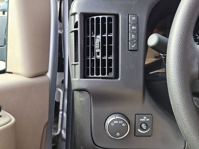 2025 Chevrolet Express Cargo 3500 WT