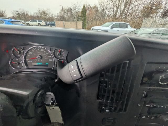 2025 Chevrolet Express Cargo 3500 WT