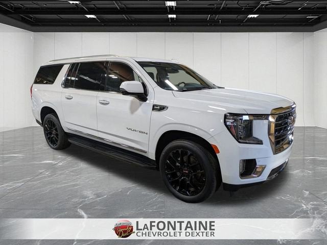 2023 GMC Yukon XL SLT