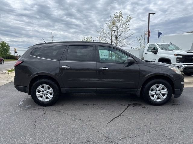 2017 Chevrolet Traverse LS