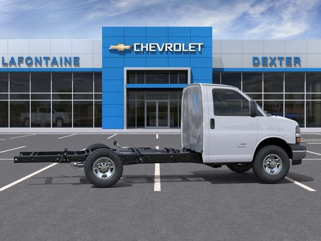 2026 Chevrolet Express Cutaway 3500 1WT