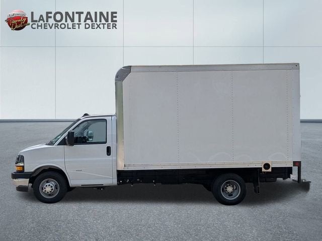 2024 Chevrolet Express Cutaway 3500 1WT