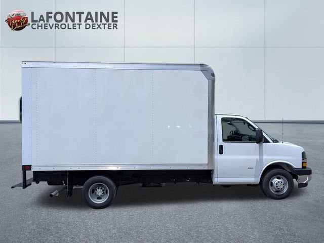 2024 Chevrolet Express Cutaway 3500 1WT