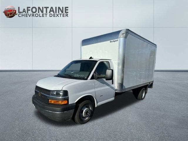2024 Chevrolet Express Cutaway 3500 1WT