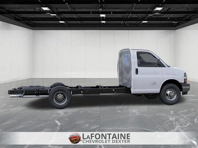 2026 Chevrolet Express Cutaway 3500 1WT