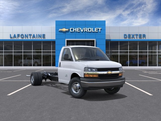 2026 Chevrolet Express Cutaway Base