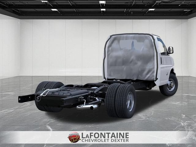 2026 Chevrolet Express Cutaway 4500 2WT