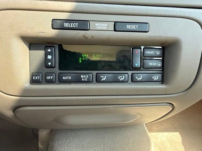 2002 Lincoln Town Car Cartier