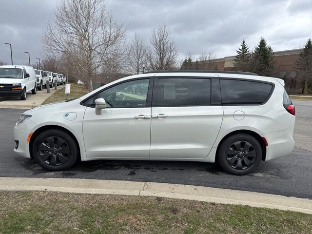 2020 Chrysler Pacifica Hybrid Limited