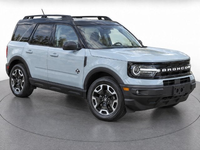 Used 2022 Ford Bronco Sport Outer Banks with VIN 3FMCR9C60NRD08361 for sale in Dexter, MI