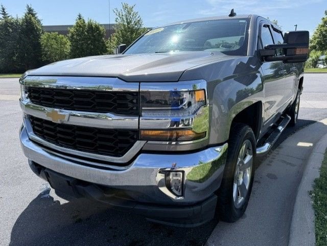 2017 Chevrolet Silverado 1500 LT 4X4 Crew Cab Short Box's photo