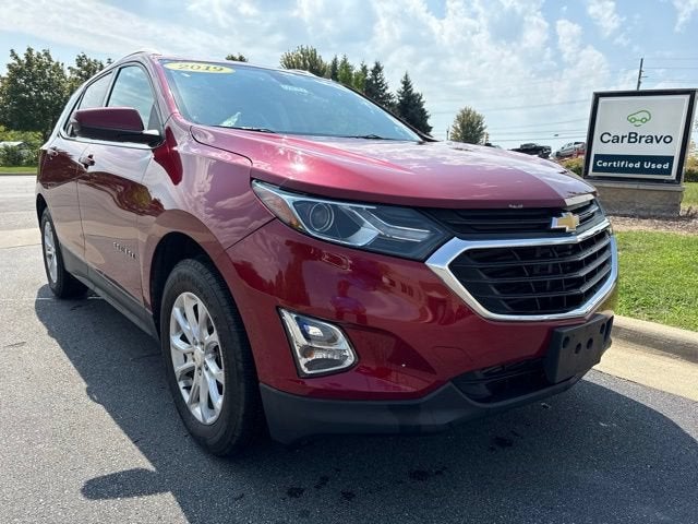 Used 2019 Chevrolet Equinox LT with VIN 3GNAXUEV1KL132886 for sale in Dexter, MI