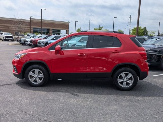 Used 2017 Chevrolet Trax LT with VIN 3GNCJPSB8HL159646 for sale in Dexter, MI