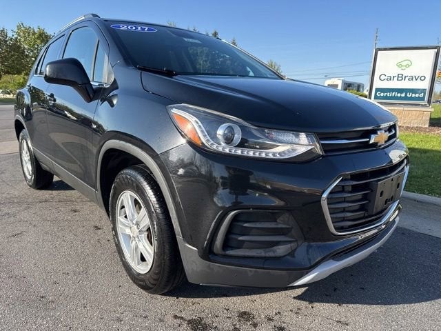 Used 2017 Chevrolet Trax LT with VIN 3GNCJPSB9HL151183 for sale in Dexter, MI