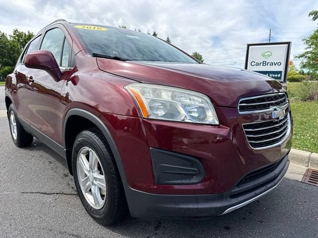 Used 2016 Chevrolet Trax LT with VIN 3GNCJPSBXGL246835 for sale in Dexter, MI