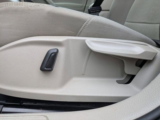 2017 Volkswagen Golf SportWagen S