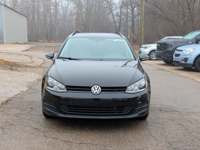 2017 Volkswagen Golf SportWagen S