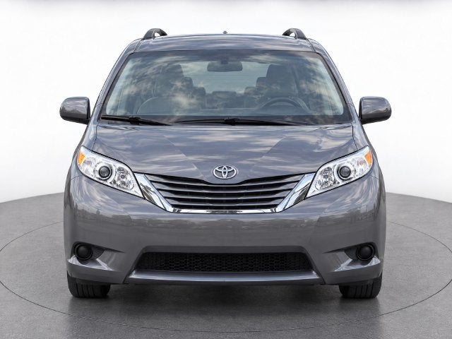 2017 Toyota Sienna LE