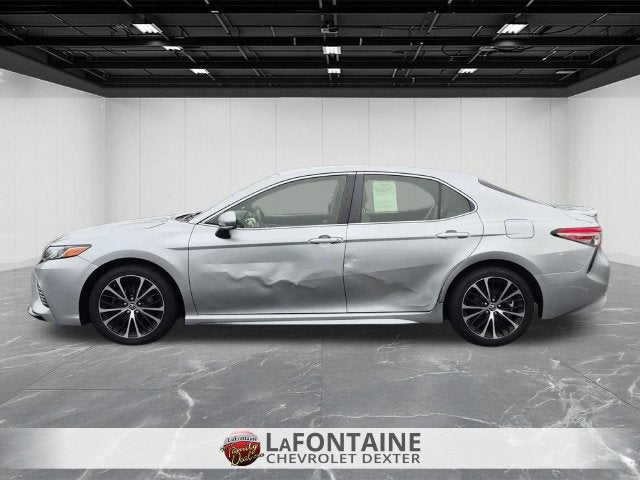 Used 2018 Toyota Camry SE with VIN JTNB11HK7J3049077 for sale in Dexter, MI