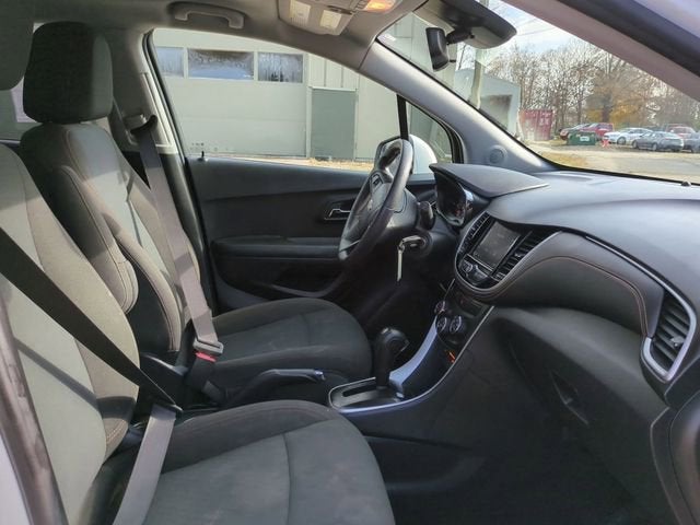 2022 Chevrolet Trax LS