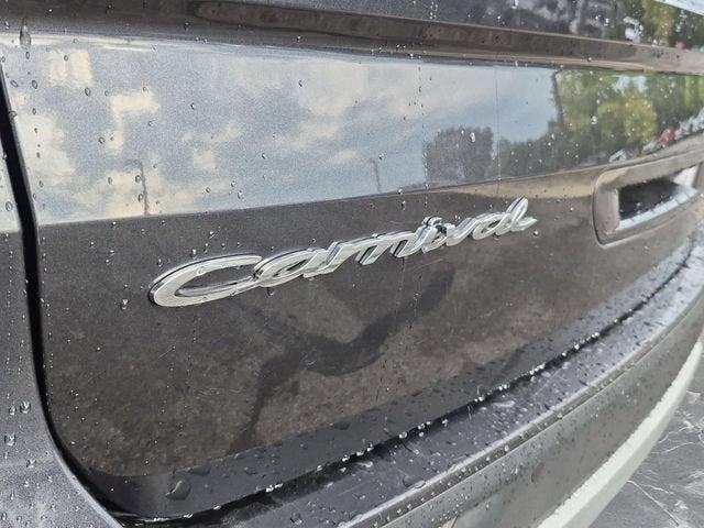 2022 Kia Carnival LXS